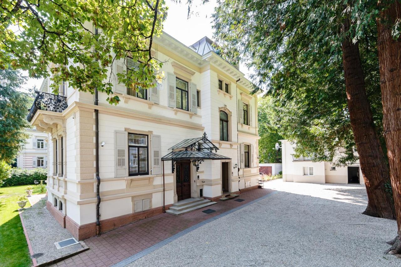 Villa Luttwitz Baden-Baden Exterior foto
